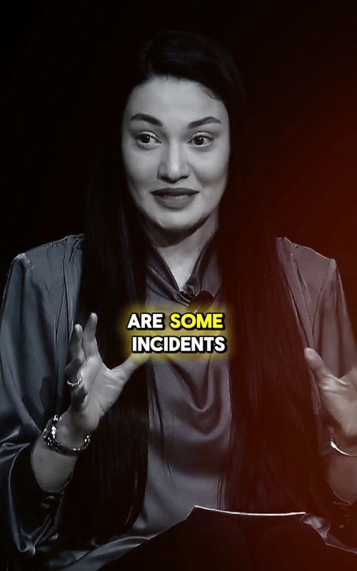 Muniba Mazari's Powerful Message on Overcoming Life's Greatest Challenges #muniba #munibamazari #motivation #pakistan #ironlady #munibamazariquotes #motivationalspeaker #munibamazariofficial #munibamazarifan #munibamazarispeech #favourite #motivationalquotes #loveher #inspirational #instagood #Love #instagram #insta #india #quotes #humnews #mazari #powerofgiving #munibamazarifc #loveyourself #inspiration #l #munibamazariart #survivor #women 