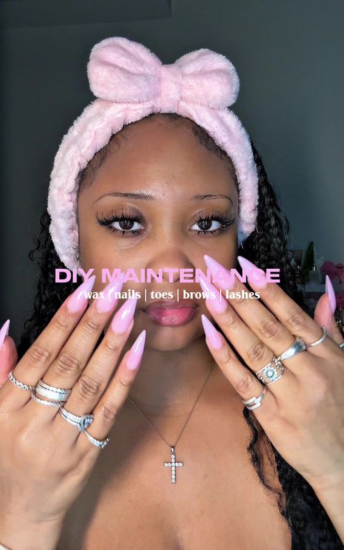 DIY Maintenance 🎀🛁🧴🤍 waxing, lash clusters, press on nails, press on toes, brows, dermaplane ✨#diymaintenance #SelfCare #beautyhacks #selfcareroutine #beautymaintenance 