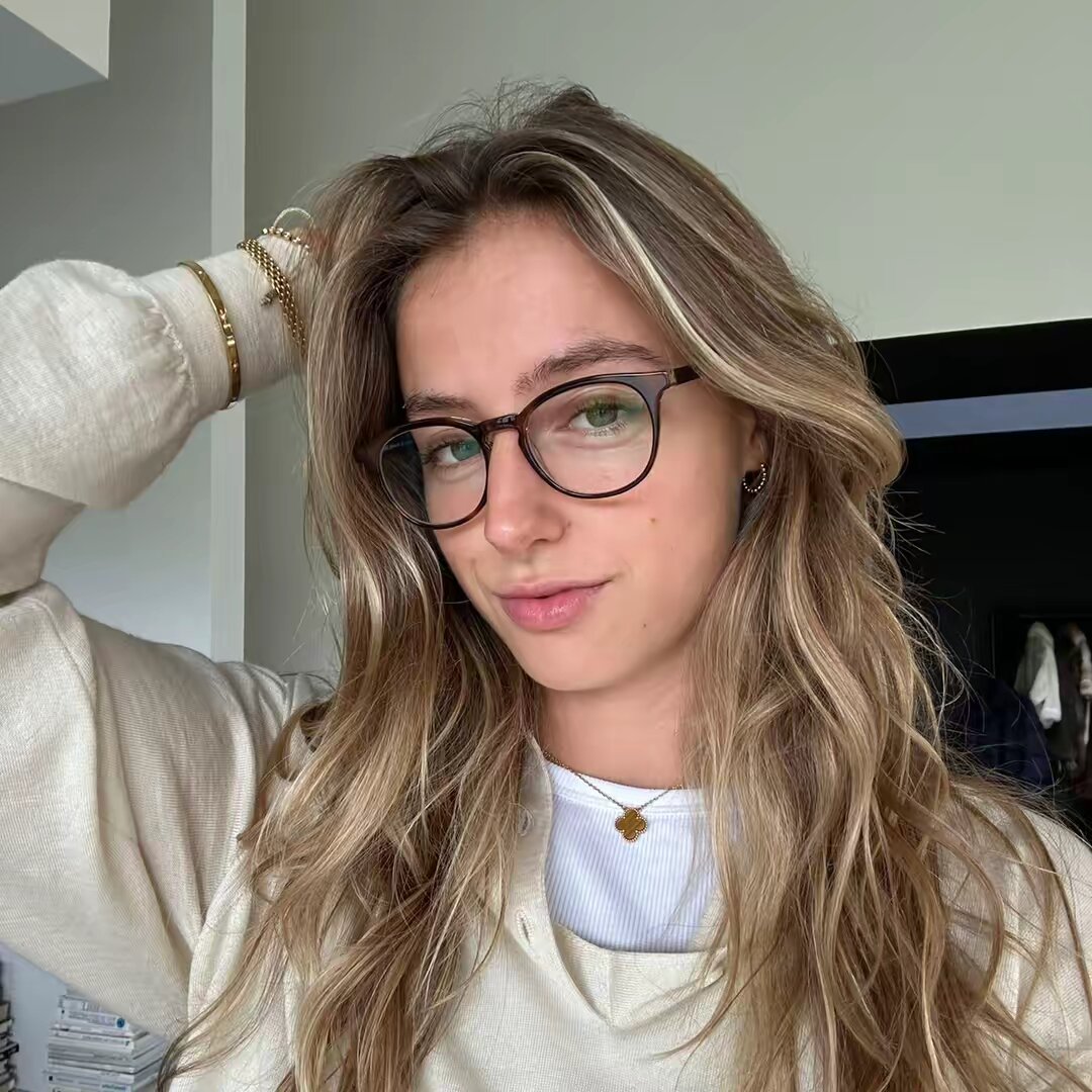 Olympia Anley