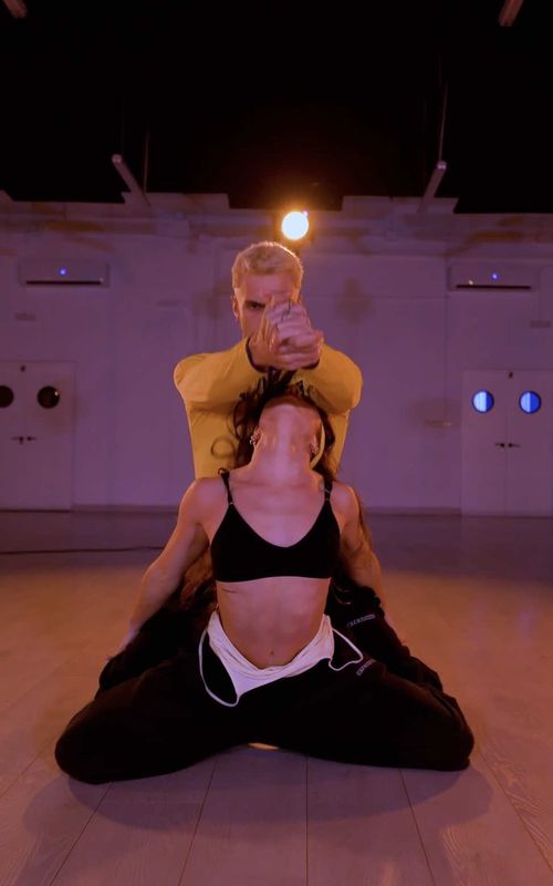 SPORTS CAR - @tate mcrae - (Part 2)  Your fav couple is back at it 💥😝 Que lindo compartir contigo @Bertaromeroo - (Parte 1) en su perfil :)  Choreo: @Michael Olivera @gillrequiere  #dancecouple #partnering #choreography #sportscar #tatemcrae 