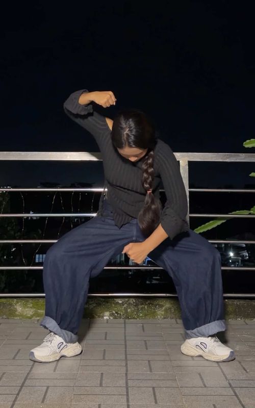 Replying to @hayeee No Hands Dance Tutorial Slow and Mirrored (dc @rivernovin) Explained step by step tutorial on my yt channel, Ana Bensig ;)  #nohands #dance #dancetutorial 