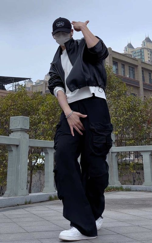 这段音乐真的很有能量 #hiphop #tiktokdancing #dancetrend #fyp #dance 