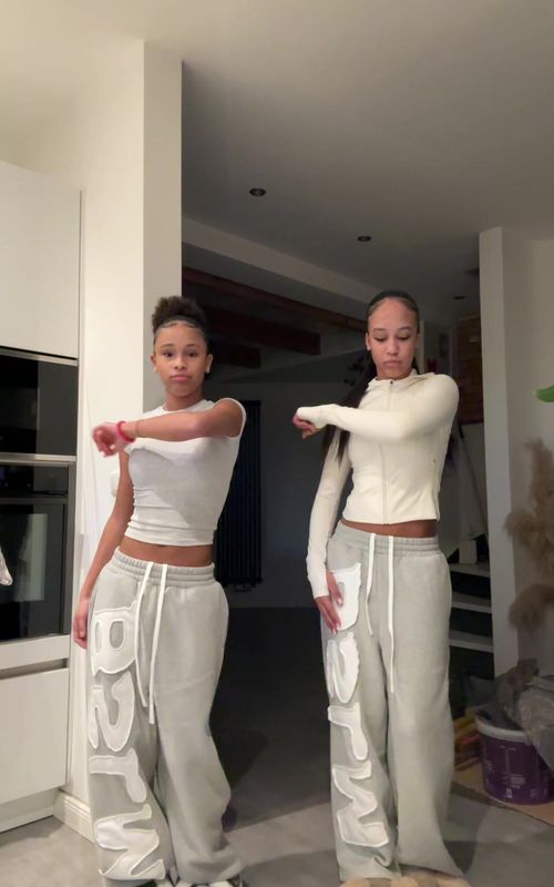 #xyzabc #viral_video #dancetok #sisters #trend 