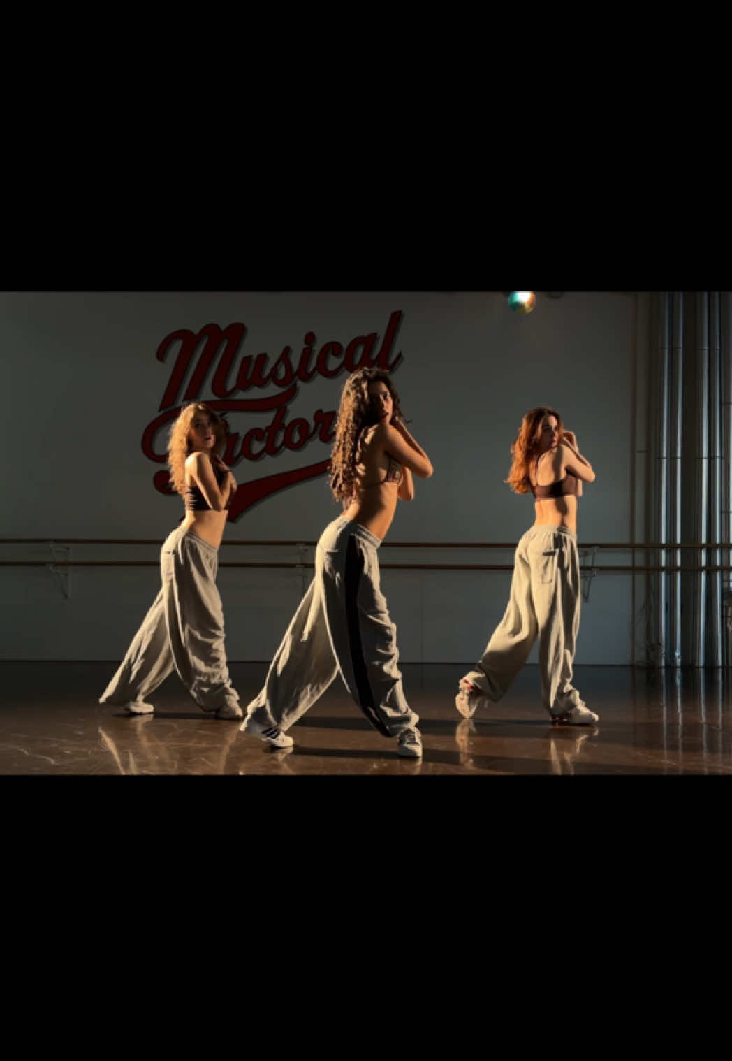 mala mujerrrrr choreo by me😛 with these amazing dancers @laviniA^-^ @c.looe thx for taking part of this ilyyy🫶 #choreography #dancevideo #ctangana 