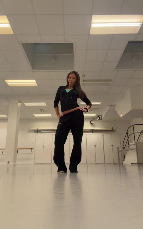 Dc: @meigamind // Den här dansen e så satisfying #dancetok #dancer #fyp #dance #foryoupage 
