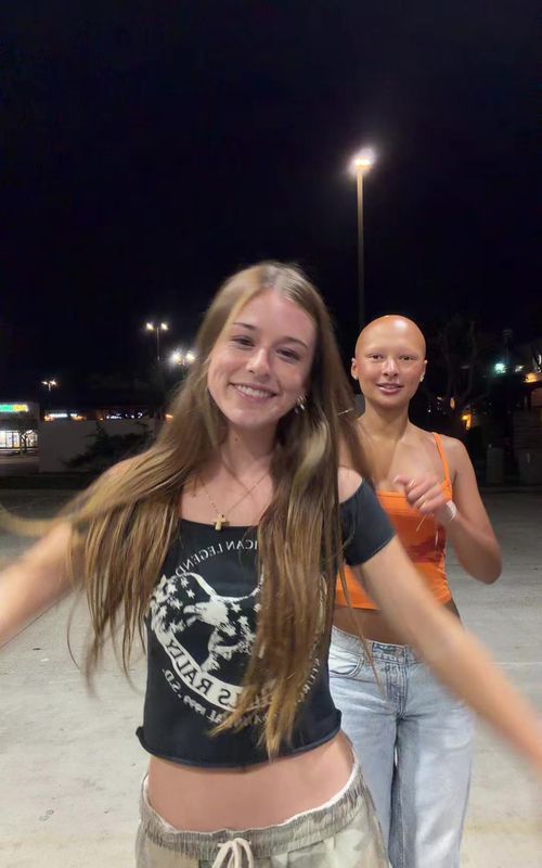 we’re so cuteee! 💕 @kaili #dance #duo #outfitideas #viral #dancechallenge 