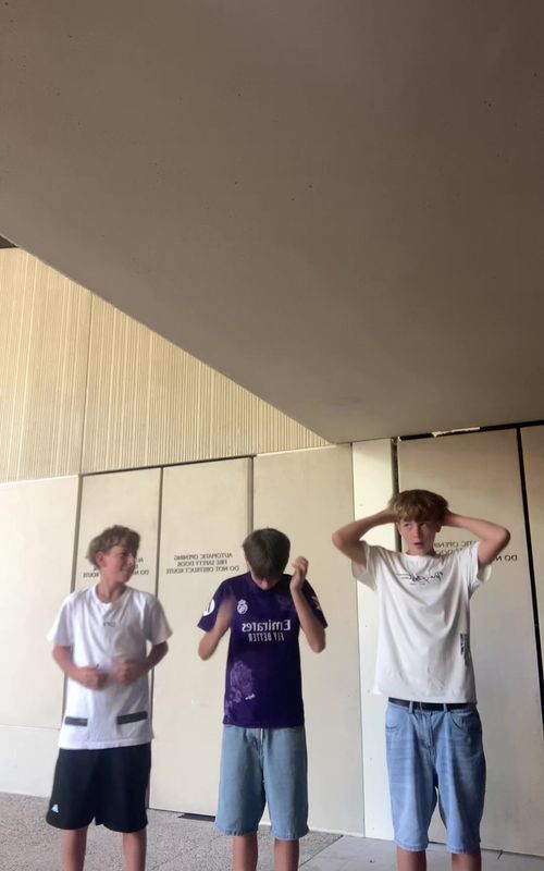#fyp #viral #trend #dance #huzz 