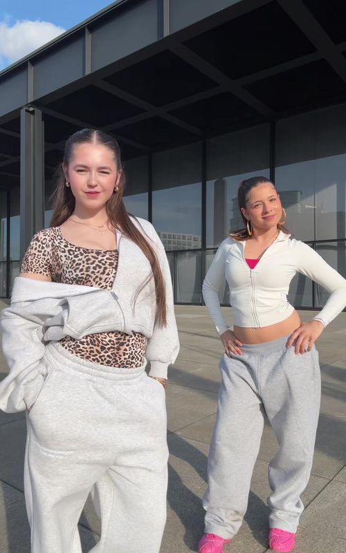 Idc I like this trend 😝  w/@𝒜𝑀𝐸𝐿𝐼𝐸 #dancechallange #fail #duo 