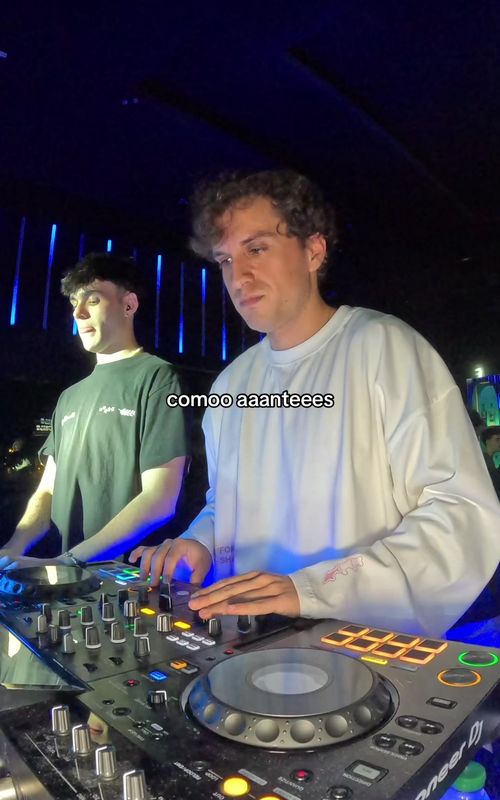 Esta melodía y esta canción son como un comodín para los DJs 🫡 #dj #mix #mashup #comoantes #cuandonoeracantante 