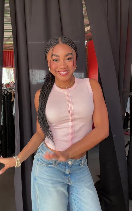 On set!💗 Guess who i’m filming with!!🤭 #dance #trending #dancetok #sydney 