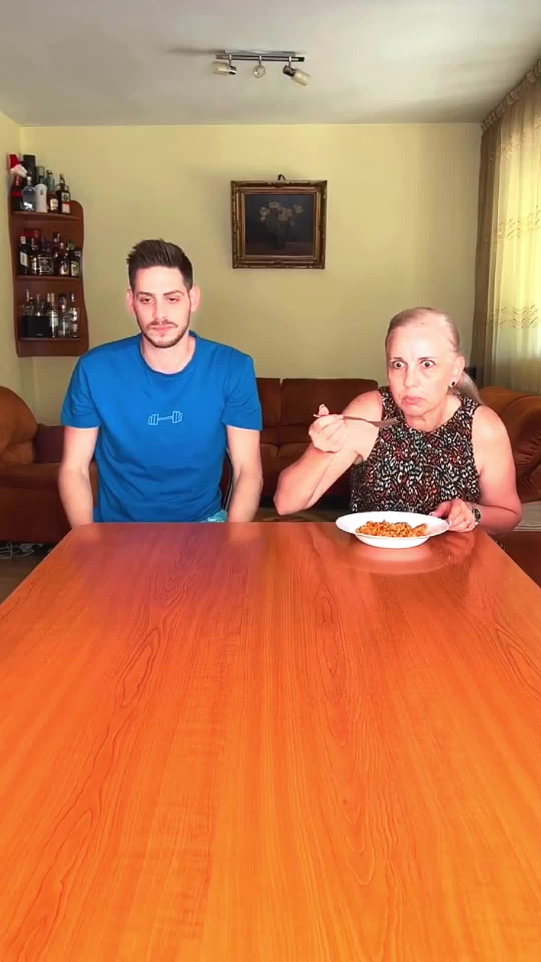 #foryou #fyp #foryoupage #prank #funny #funnypranks #scared #fail #scarepranks #viral #tiktok 