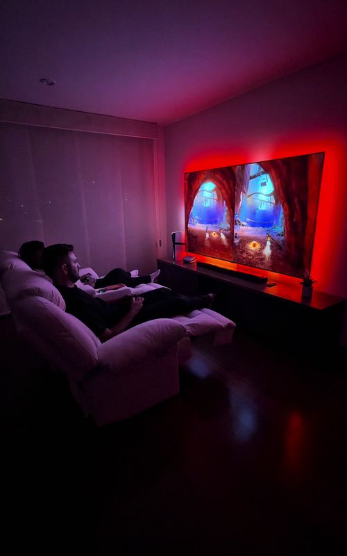 This gives my setup a unique look  @fancyleds Use code andreas for a discount — link in my bio #ps5 #gamingsetup #gaming 