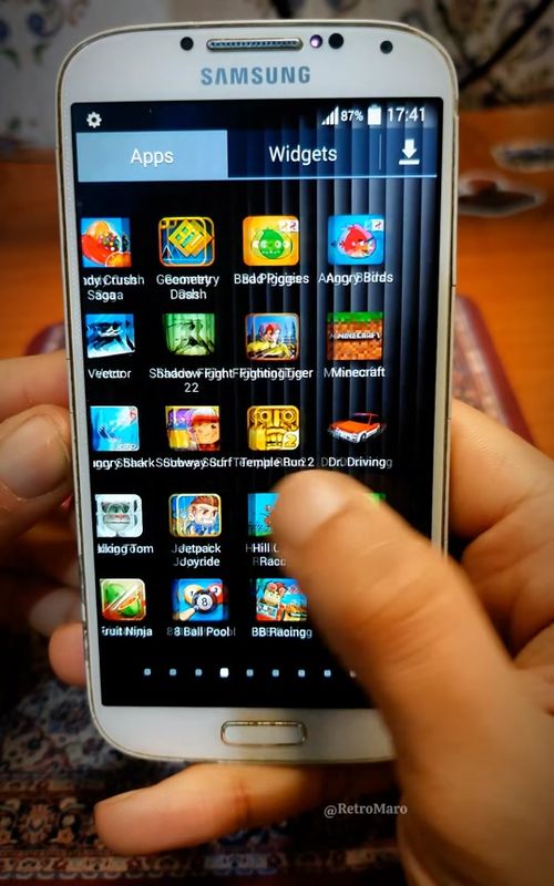 Android 2015 vibes 📱✨  #android #games #nostalgie #chilhood #samsung 