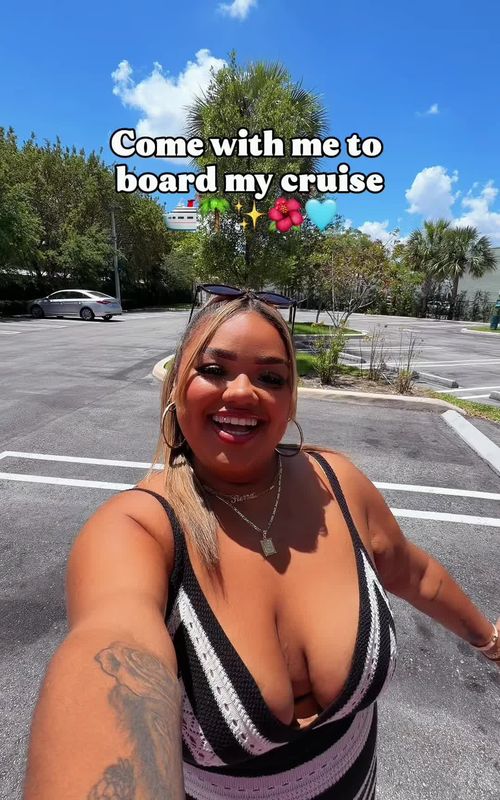 At this point, I live on a ship lol! 🤭✨🛳️🌺