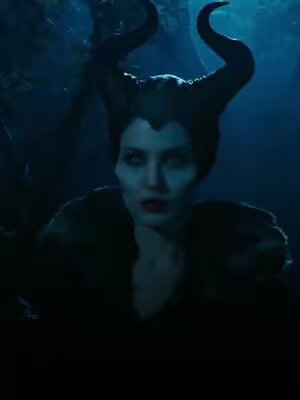 #malefica #maleficent #maleficentedit  #aurora #auroraedit #disneyedit #disney #disneymovie #disneyprincess #angelinajolie #jolie #ellefanning #fyp #foryou #foryoupage #parati #edit #viral #trend #pauleejpg