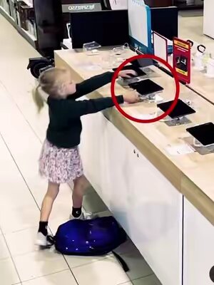 Kindness displayed #kind#happy #gentleman #nikmaey#fashion#gadgets #fyp #australia 