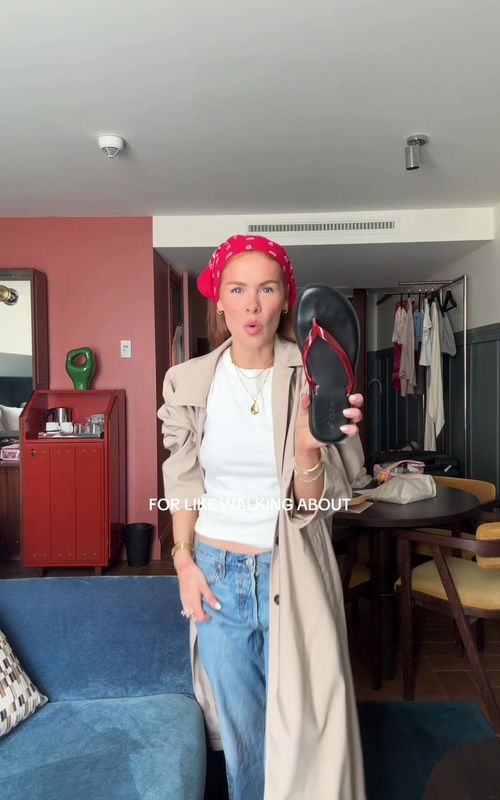 It’s flip flip season!!! 🩴🩴 #outfitoftheday #OOTD #springfashion #outfitinspo 