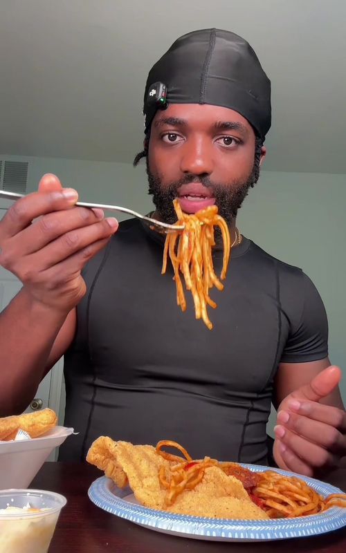 Red bone spaghetti and catfish #marco #foodtiktok #foodreview #foodcontent #foodvideo 