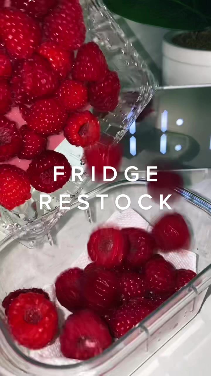 this was a good mini fridge restock🤩 #fyp #foryoupage #restock #refill #restockfridge #asmr #organize #nogaps #food #clean #viral #GossipGirlHere