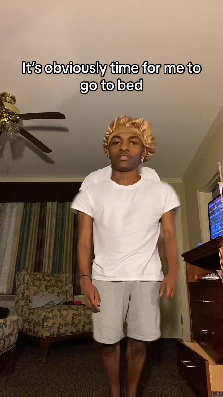 Yeah yall wont catch me doing any more trends😪🙄 I broke the hotel lamp… #fyp #fypシ #trend #trending #viral #comedyvideo #comedycentral #loopme #failarmy #xjolen 