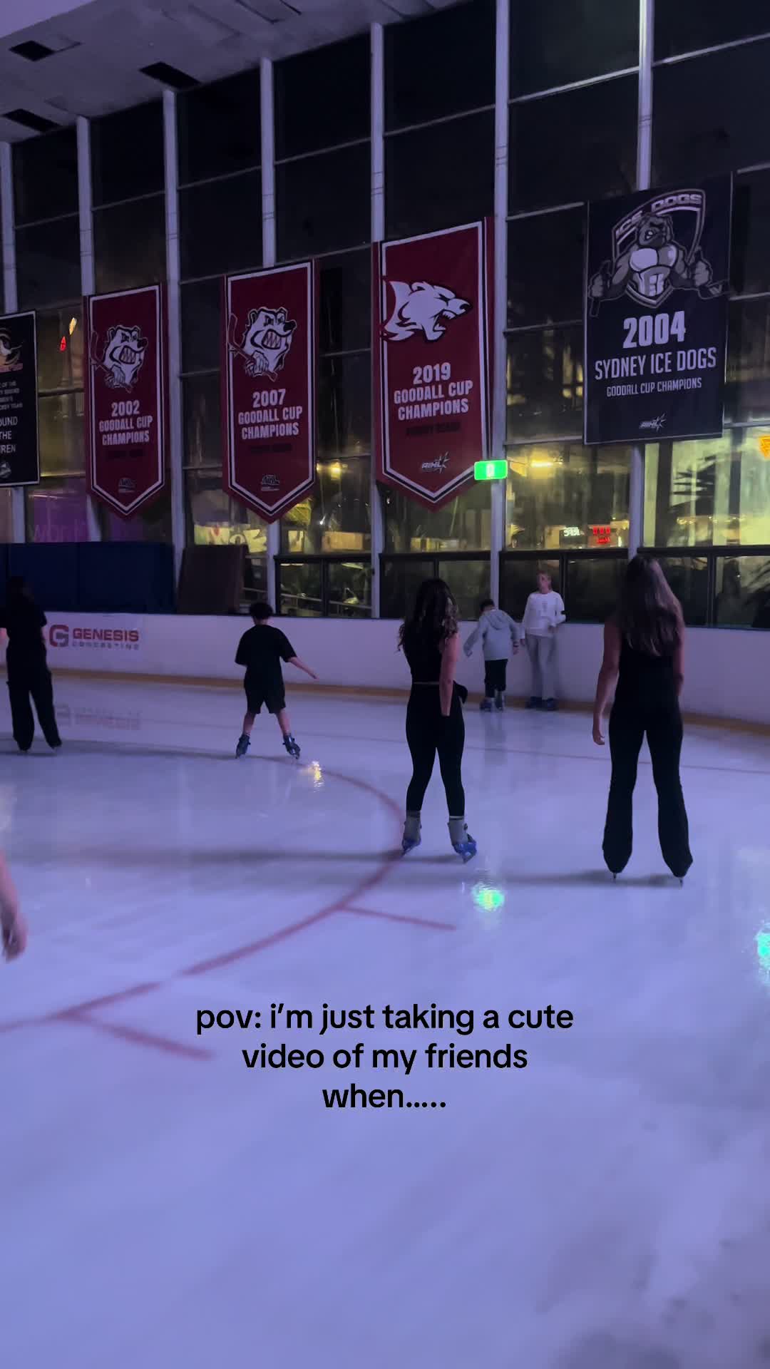 i want to be his friend lol #fyp #viralvideo #funny #ice #iceskating #iceskatingtiktok #fypシ 