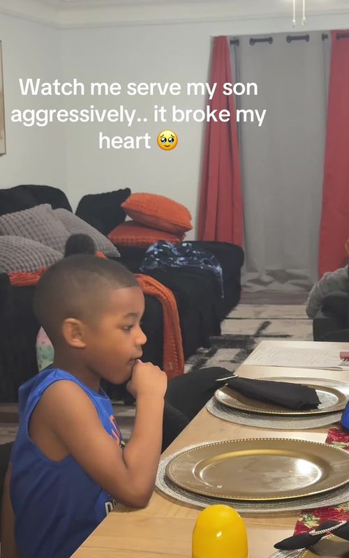 Throw food at the child and see his reaction.#kidsoftiktok #funnyvideos #prank #cutebaby #reaction 