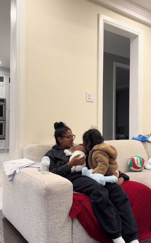 First time solo parenting and although it wasn’t easy it taught me so much! Mau starts work next week so I best get use to this as the norm lol 😅🤍🧿  #pregnancy #momvlog #dailyvlog #newborn #toddler  @Momcozy Official @philipsadvent @Huggies® @Grow With Huggies @CYBEX @Tim Hortons  