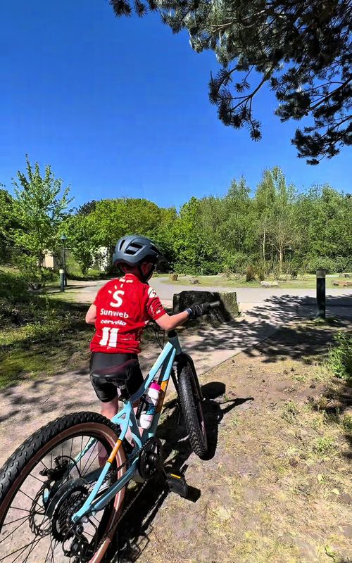 Hoera Noah 6 jaar!!💚🚲 #judithkeijsers #maceybesties #momofthree #momlife #jarig 