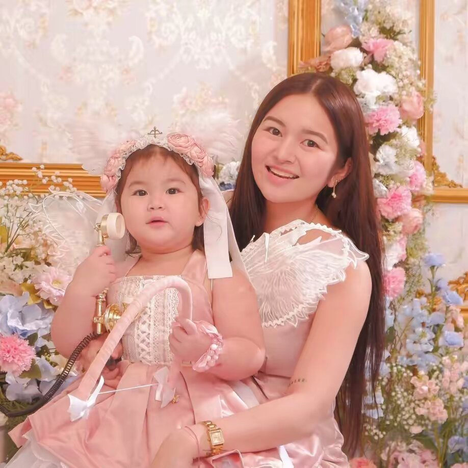 Sarah & Shiloh