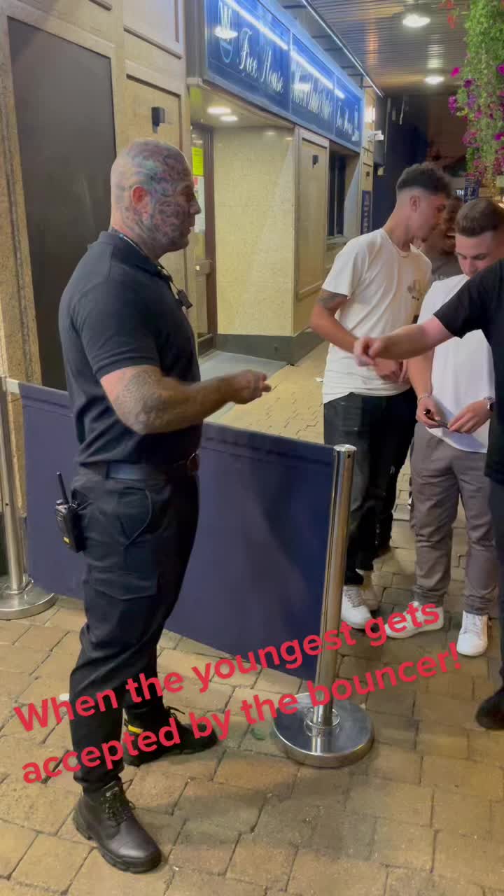 When it hangs in the balance of the baby face #babyface #security #hardwork #doormen #fyp #foryourpage #pisstake