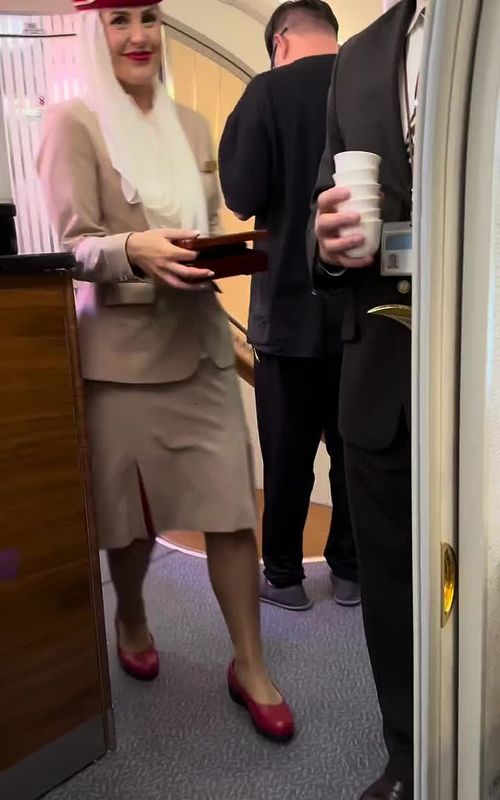 Nothing beats Emirates First Class hospitality ☕️🍫✨ From warm drinks to world-class service, every moment onboard feels effortlessly luxurious — especially on the iconic A380. An experience that truly stands out above the clouds. #Emirates #A380 #FirstClass #LuxuryTravel #Aviation  