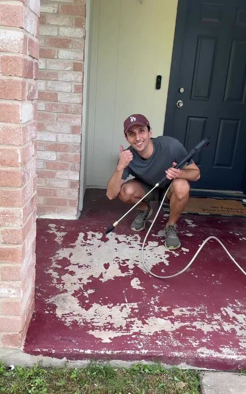 Lawn makeover in progress! Swapped the patchy grass for a healthy yard using scottslawn Turf Builder. It's pesticide-free and only took 15 minutes to apply-now I'm ready for the fun part: building the walkway! Straight or zig-zag? Stay tuned to dawson.diy for the final front yard reveal! #scotts #curbappeal #outdoorliving #exteriorrenovation #lawncare