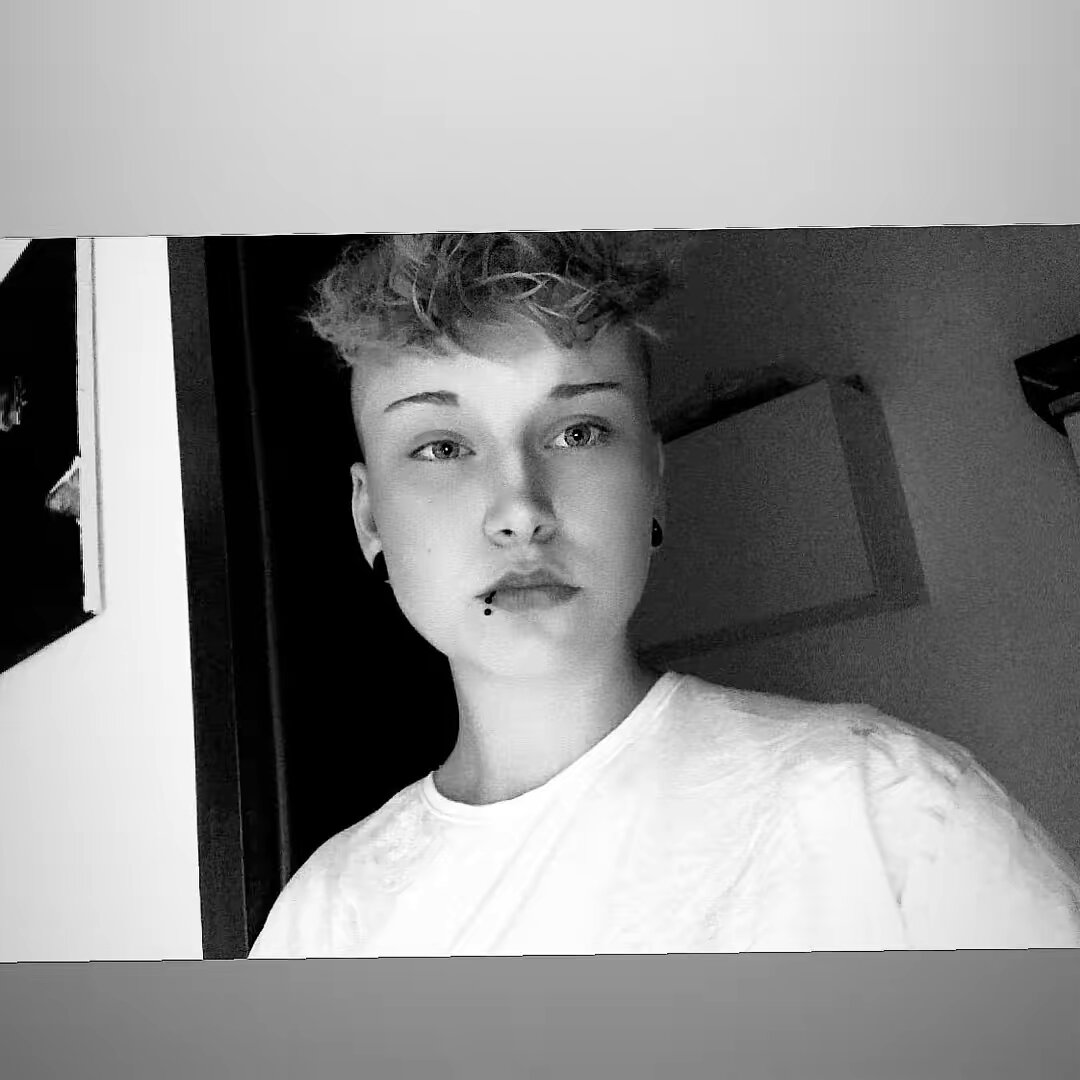 20larissa23