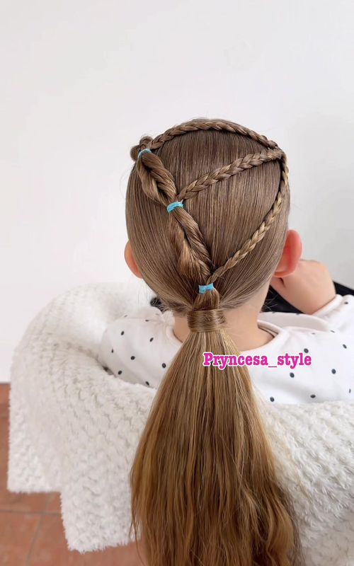 Easy, cute & ready in minutes 💫 Every mom can do this braid — no stress, just love ❤️ #easyhairstyle #momlife #braids #quickhair #hairtutorial