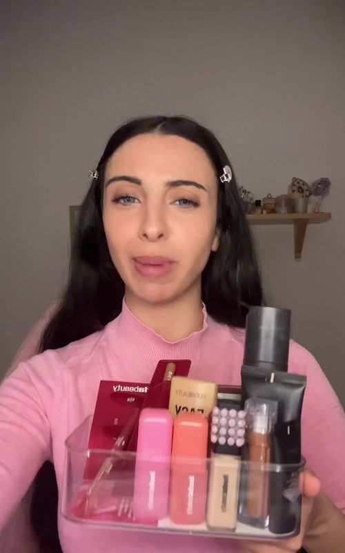 Replying to @• ℛ ˛ (🌷🎀⁞ #foryou #makeup #makeupchallenge #hudabeauty @Huda Beauty 