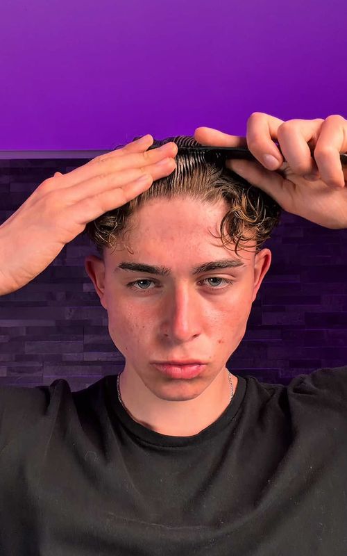 |Anzeige| Stop doing this if you want a middle part… @Bali Curls  #middlepart #hairtutorial #curlyhair #hairstyle #menshair 