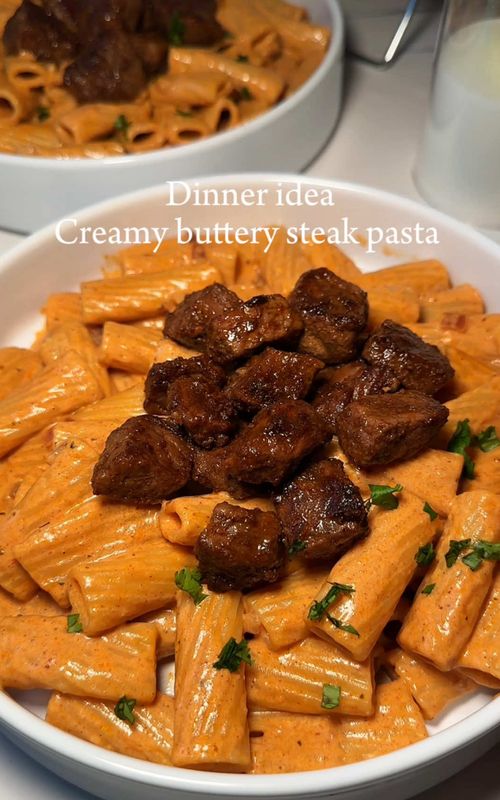 Steak Pasta  Recipe  **Steak Spices - 3 Tablespoons unsalted butter  - 1 tablespoon steak seasoning  - 1 tablespoon garlic powder  - 1 tablespoon smoked paprika  **Pasta Ingredients  - half red onions  - fresh grated garlic  - pasta water - 1 tablespoon beef bouillon  -1 tablespoon Italian herbs  - 1 tablespoon smoked paprika  - 1 teaspoon black pepper  - 1 teaspoon onion powder  - 2 tablespoons tomato paste  - 2 cups heavy cream  - 1/4 Parmesan cheese  - 2 tablespoons mozzarella  #fyp #steakdinner #pasta #DinnerIdeas #xyzbca 