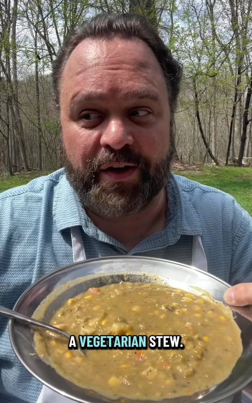 PLANT STRONG… But how does it taste? Today we try our first vegetarian stew. @PLANTSTRONG @Lodge Cast Iron USA #rdr2 #food #foodreview #gaming #comedy 