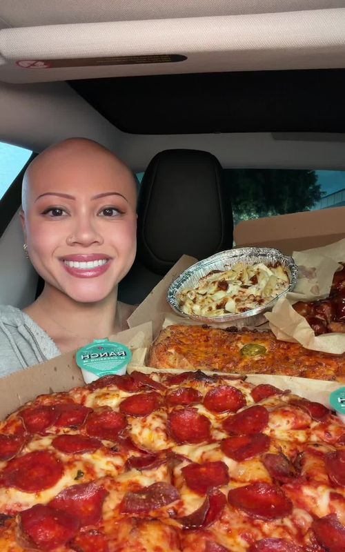 Yall like Dominos? 🍕