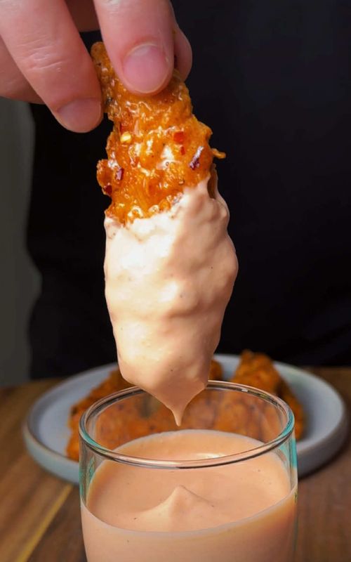 Hot Honey Chicken Tenders 🍗 full recipe is in my app, link in bio 🔗 #hothoney #chickentenders #weightlossfood #DinnerIdeas 