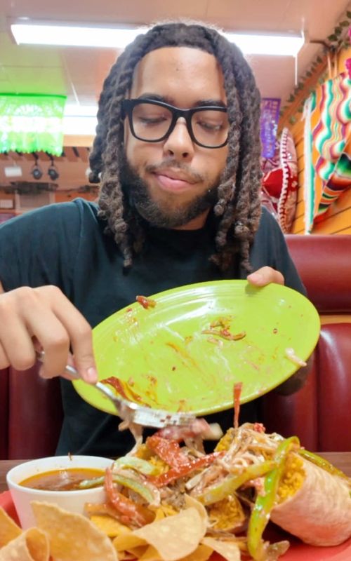 Solo Lunch At Picante Taco #pov #mukbang #solo #Vlog #food 
