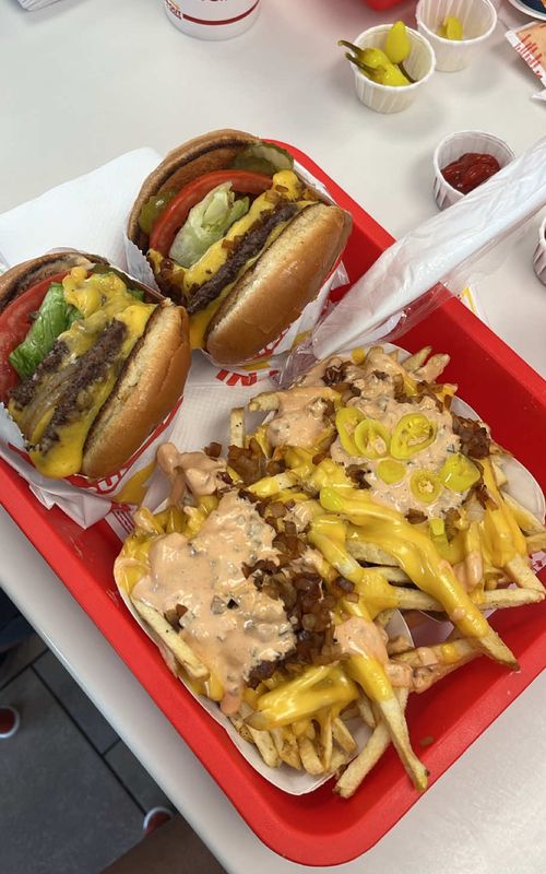 what i ordered as a first timer 🤓 #innout #tennessee #animalstyle #Foodie #california