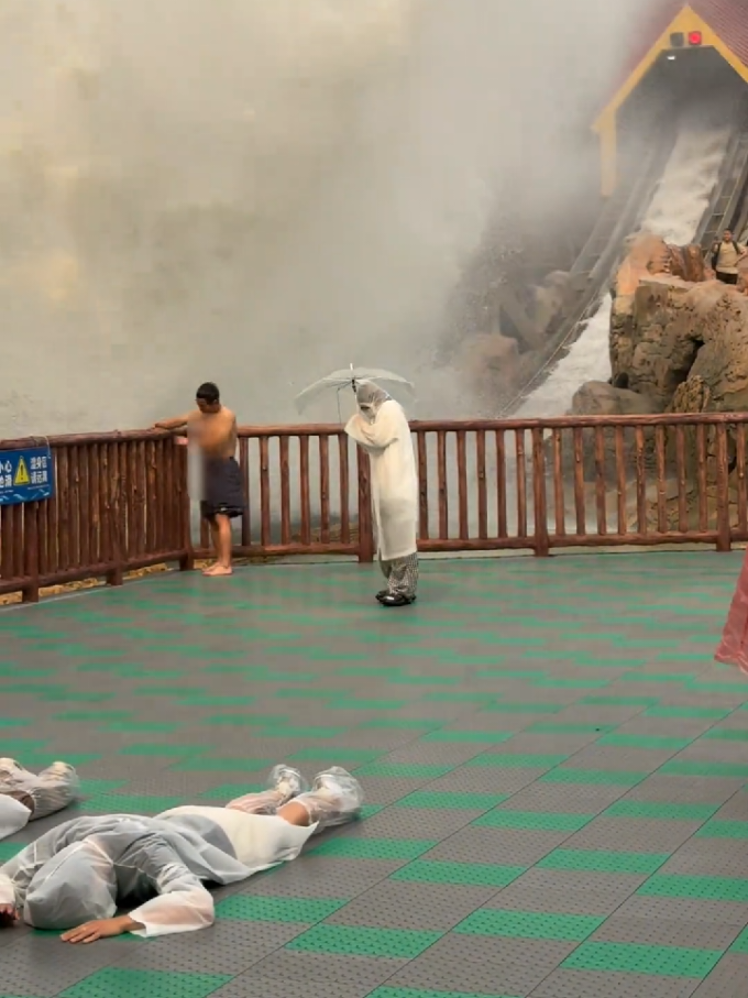 #fyp #waterslide #funny #fypシ #parati #viralvideo #foryou 