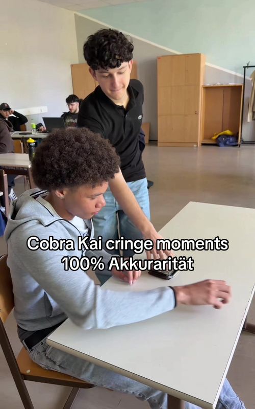 „He‘s actually improving“ ahh reaction😭 #cobrakai #cobrakaicringe #clipfarm #fy #funny