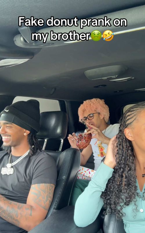 He never gone trust us lol🤣🤣