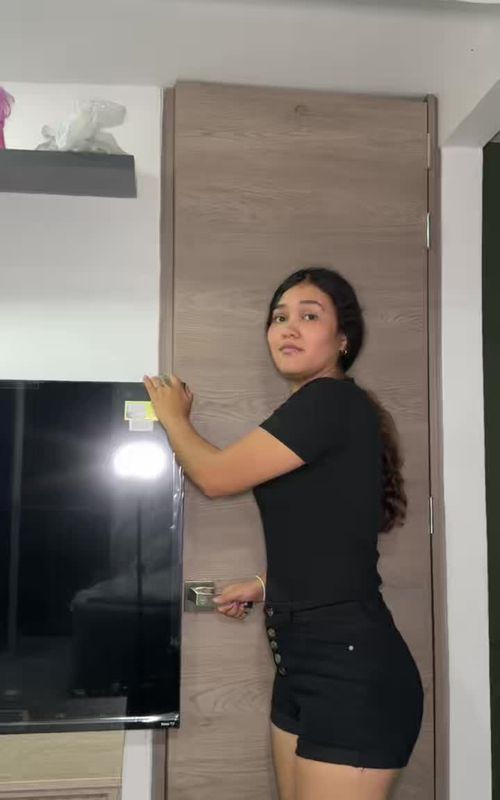 No sabía que los televisores eran tan grandes 😂🤦🏽‍♀️#sarcasmo #hogar #remodelacion #amadecasa #viral 