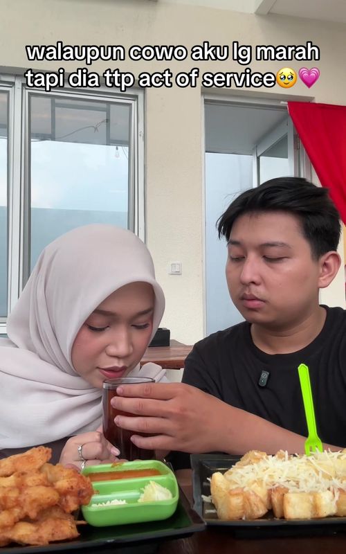 maaf dan makasii ya sayang, walaupun km lg marah, perhatian km ga pernah ilang buat aku🤘🏻 #couplestiktok #couplegoals #pasangancouple #berondong #qakyin 
