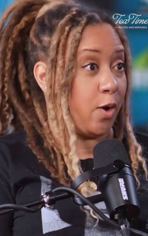 real talk: are leos crazy y/n?  @miranda v. pm @ravensymone  #traciethoms #astrology #leo #sagittarius #devilwearsprada2