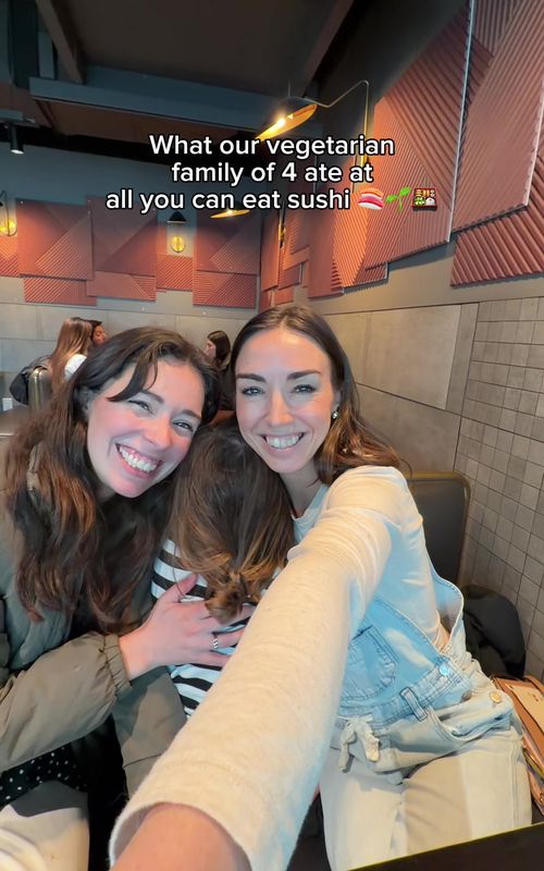 What we ate at all you can eat sushi as a vegetarian family of 4!! 🍱🍣🌱 We’re a two mom family raising our twins vegetarian, but that doesn’t mean we don’t get to eat all the fun food! They just eat a lot of veggies 😅 Unfortunately for me I pushed it and felt sick to my stomach after and as a girlie with enetaphobia… I don’t know when I’ll be eating sushi again 😬🙃  #twinmom #twinmomlife #twomoms #wlw #wlwcouple 
