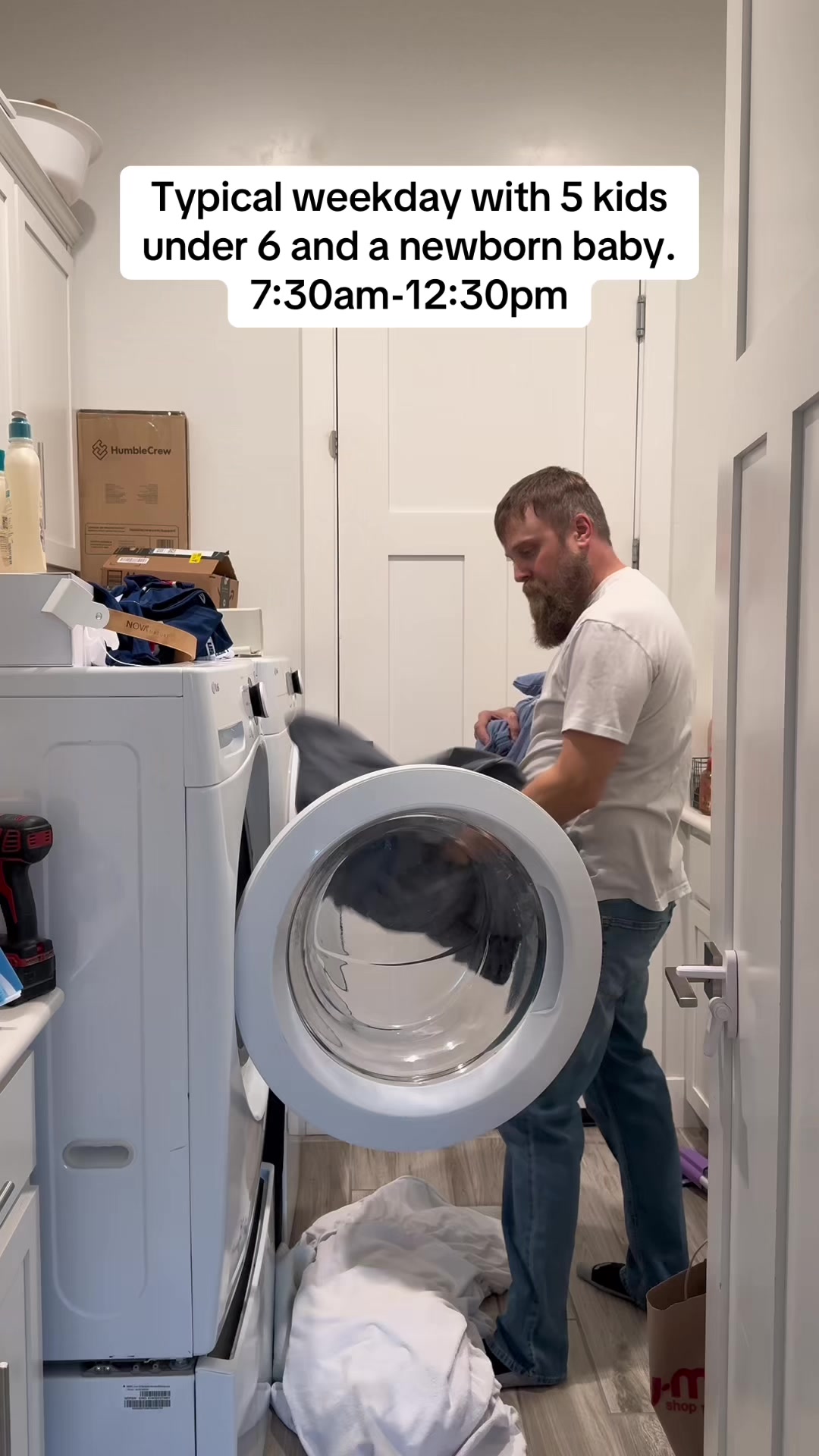 A typical day making breakfast, lunches, laundry, activities, lots of dishes, more laundry, taking kids to school at different times at different schools. Our days stay busy. #parenting #bigfamily #dadsofinstagram #momsofinstagram #ditl